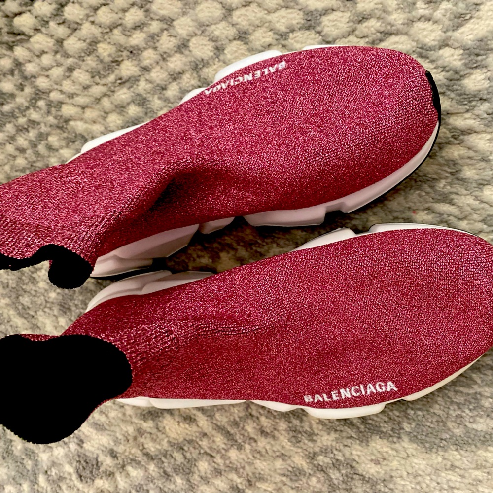 Gorgeous women’s sz 9 Balenciaga. Worn only once! Like new!